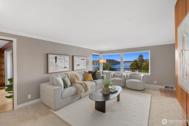 7515 S Laurel Street, Seattle, WA 98178