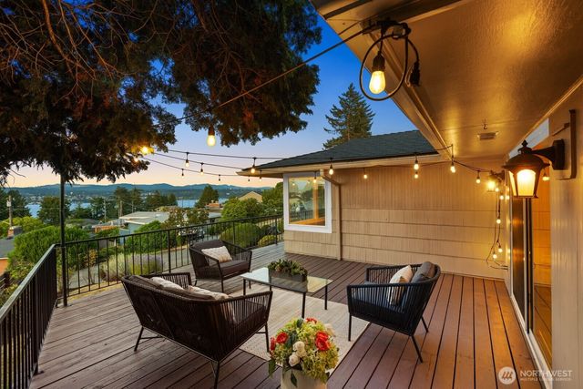 7515 S Laurel Street, Seattle, WA 98178