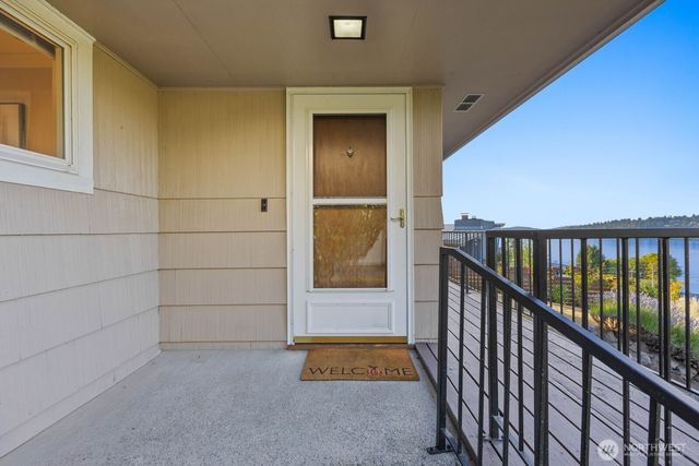 7515 S Laurel Street, Seattle, WA 98178