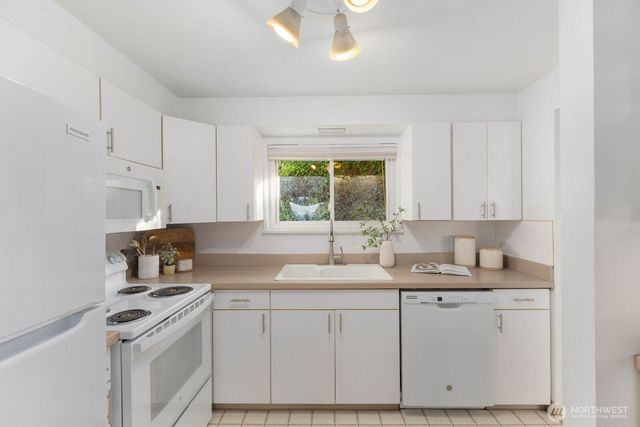 7515 S Laurel Street, Seattle, WA 98178