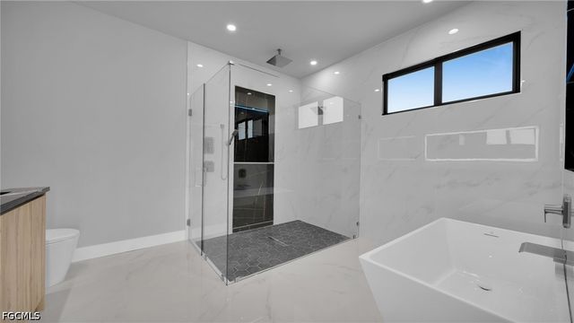 1521 NW 37th AVE, Cape Coral, FL 33993