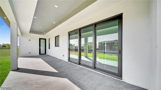 1521 NW 37th AVE, Cape Coral, FL 33993