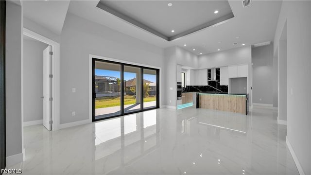 1521 NW 37th AVE, Cape Coral, FL 33993