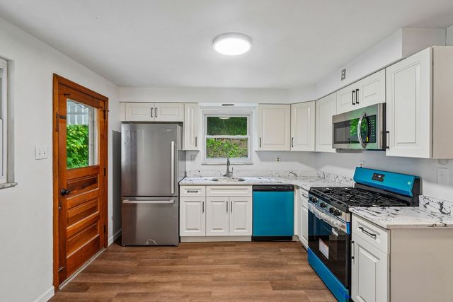 230 Calmar DRIVE, Penn Hills, PA 15147