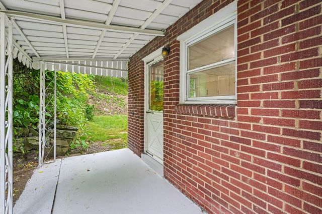 230 Calmar DRIVE, Penn Hills, PA 15147