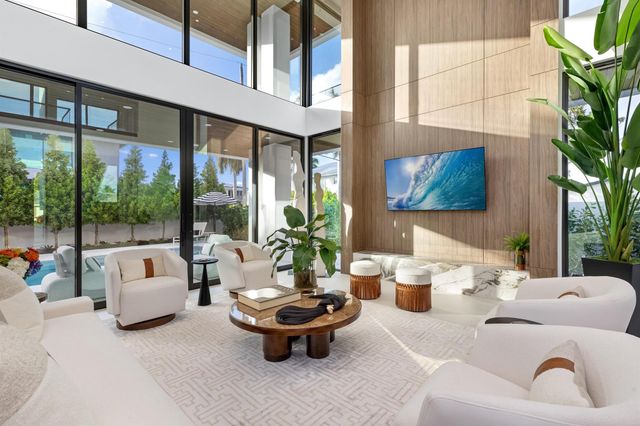 1099 NE 4th Avenue, Boca Raton, FL 33432