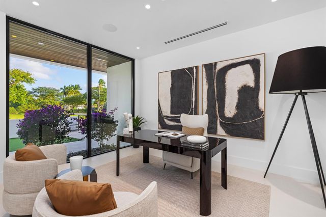 1099 NE 4th Avenue, Boca Raton, FL 33432