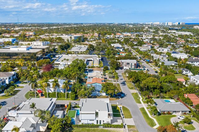 1099 NE 4th Avenue, Boca Raton, FL 33432