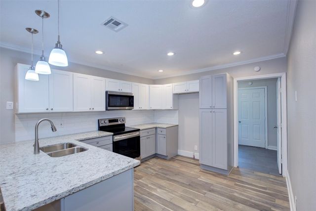 4220 Delhi Street, Houston, TX 77022