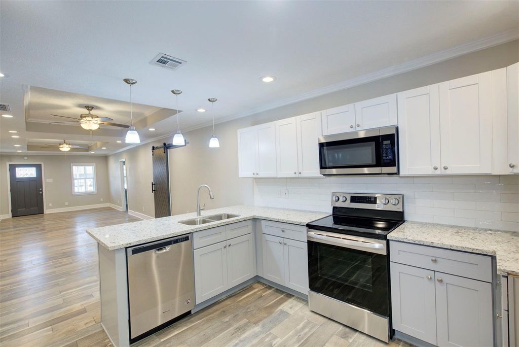 4220 Delhi Street, Houston, TX 77022