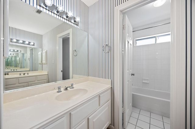 14110 Glasgow Place, Houston, TX 77077