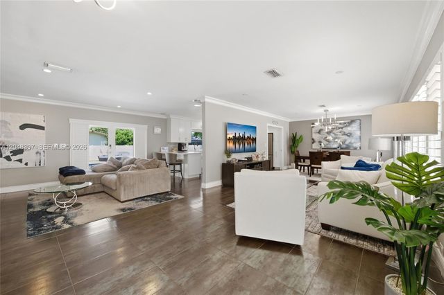 621 NW 74th Avenue, Plantation, FL 33317