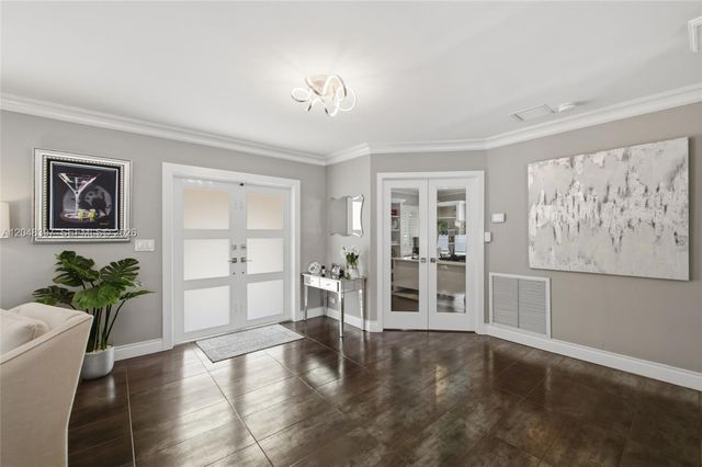621 NW 74th Avenue, Plantation, FL 33317