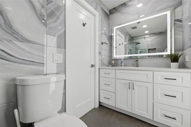 621 NW 74th Avenue, Plantation, FL 33317