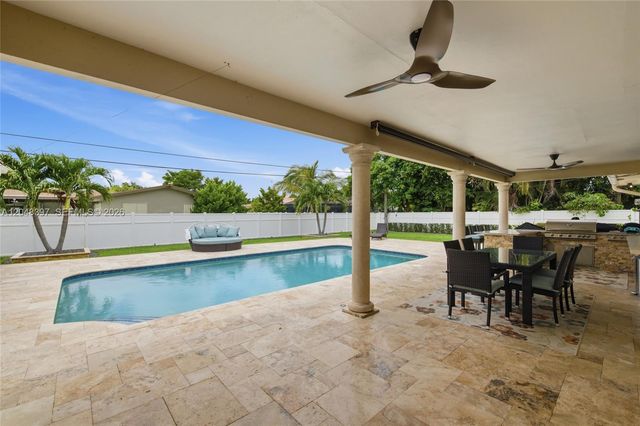 621 NW 74th Avenue, Plantation, FL 33317
