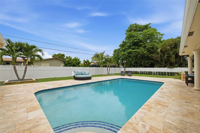 621 NW 74th Avenue, Plantation, FL 33317
