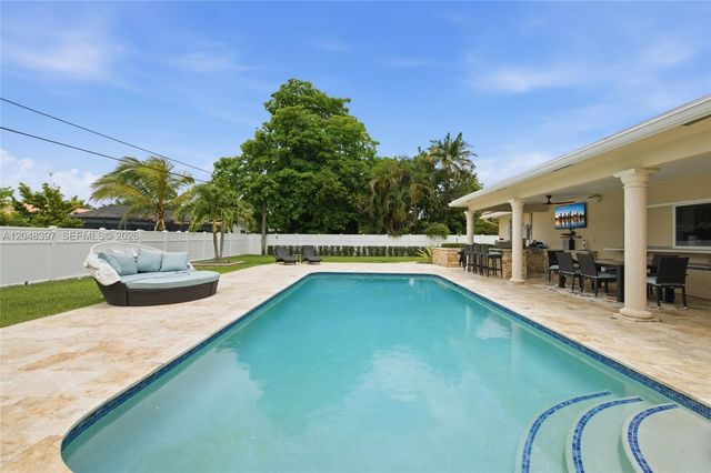 621 NW 74th Avenue, Plantation, FL 33317