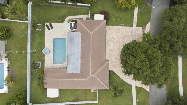 621 NW 74th Avenue, Plantation, FL 33317