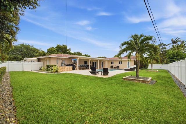 621 NW 74th Avenue, Plantation, FL 33317