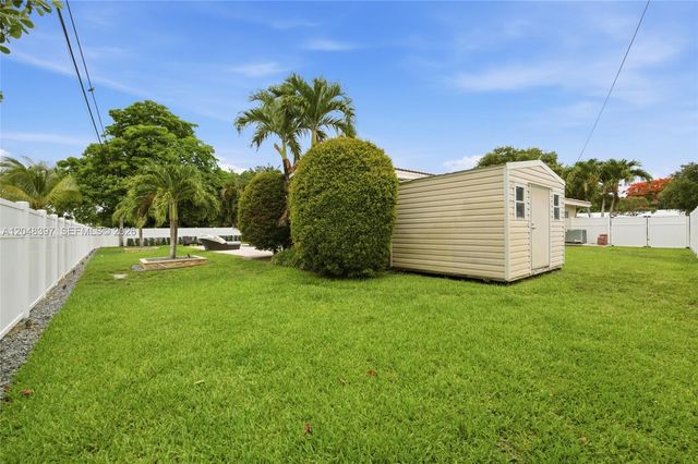 621 NW 74th Avenue, Plantation, FL 33317