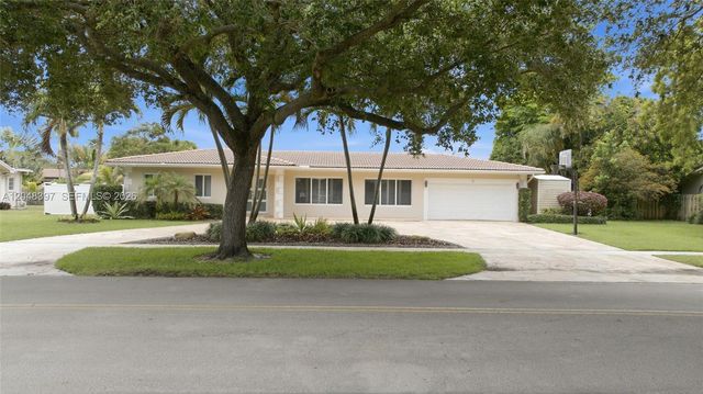 621 NW 74th Avenue, Plantation, FL 33317