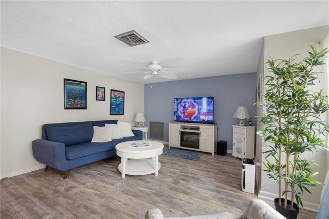 8021 WILDFLOWER ROW, Hudson, FL 34667