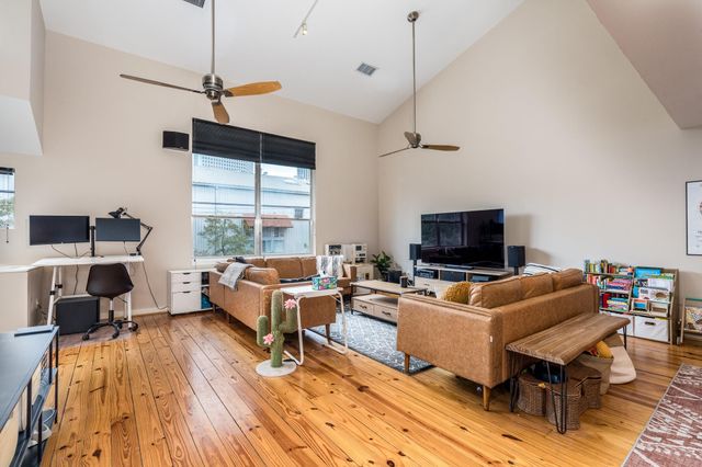 1304 Arthur Street, Houston, TX 77019