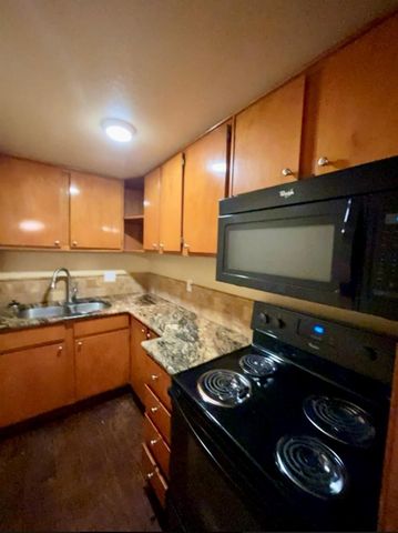 625 Redbud Lane 14, Grapevine, TX 76051