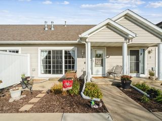 3110 English Glen Ct #E3, Marion, IA 52302