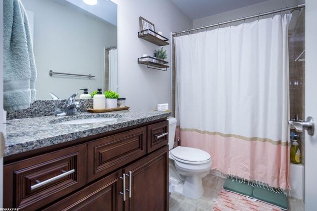 16665 Savor Lane 6, Clinton Township, MI 48035