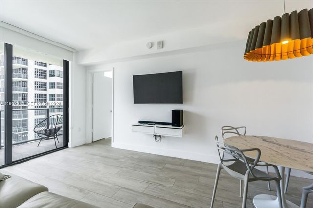 121 NE 34th St 1203, Miami, FL 33137