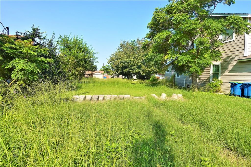 1145 Ochoa St, Portland, TX 78374 — photo 3