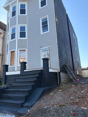 257 Ellis Ave, Irvington Twp., NJ 07111