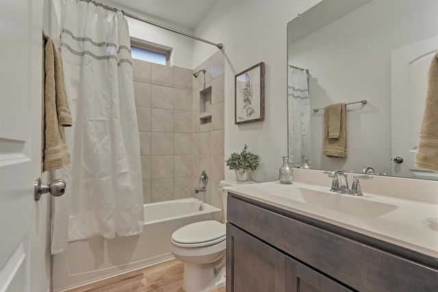 1080 Clearwood Drive, Montgomery, TX 77316