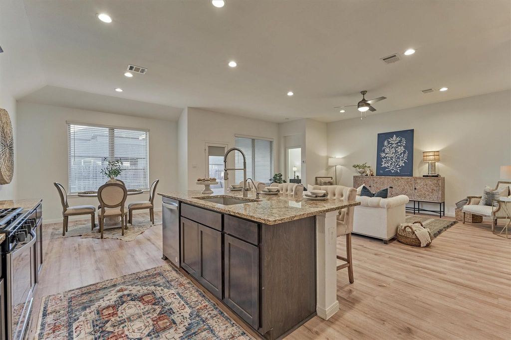 1080 Clearwood Drive, Montgomery, TX 77316