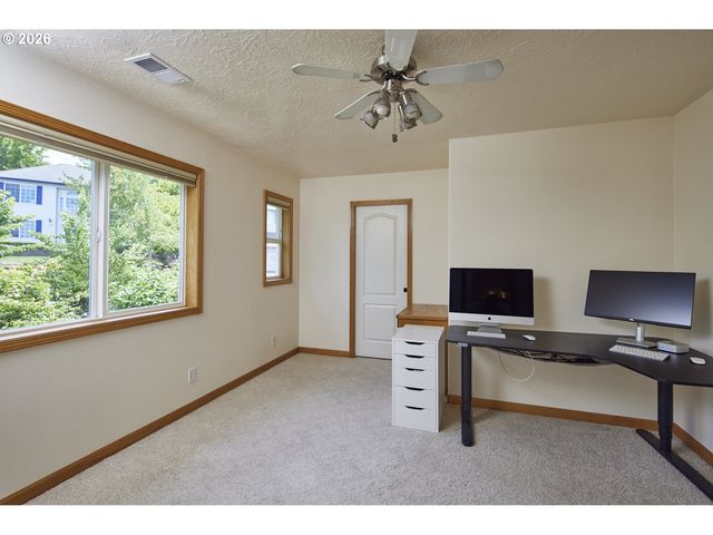 22874 Sw MARTIN Ct, Sherwood, OR 97140