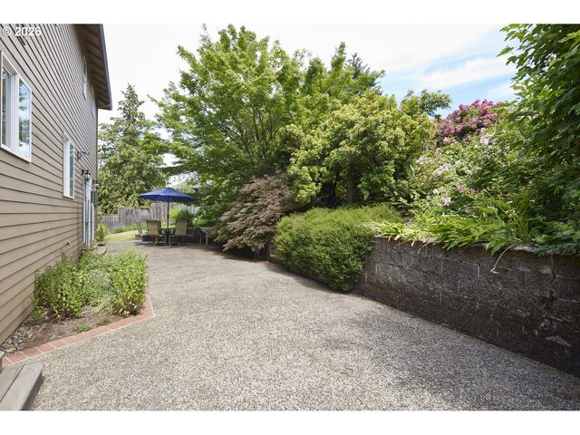 22874 Sw MARTIN Ct, Sherwood, OR 97140