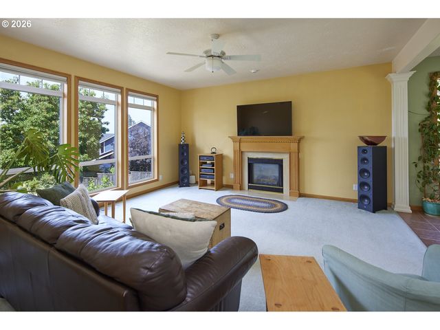 22874 Sw MARTIN Ct, Sherwood, OR 97140