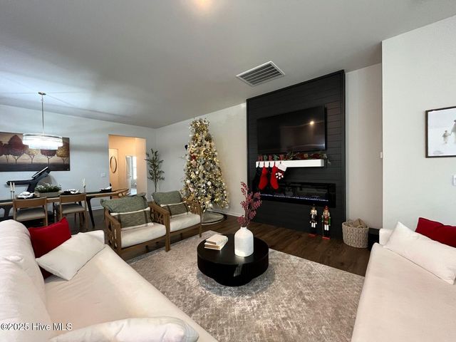 742 Carnegie Court, Pinehurst, NC 28374