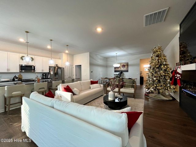 742 Carnegie Court, Pinehurst, NC 28374