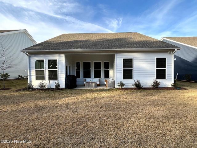 742 Carnegie Court, Pinehurst, NC 28374