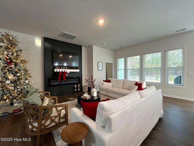 742 Carnegie Court, Pinehurst, NC 28374