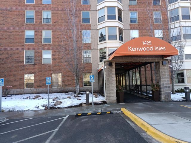 1425 W 28th Street 618, Minneapolis, MN 55408