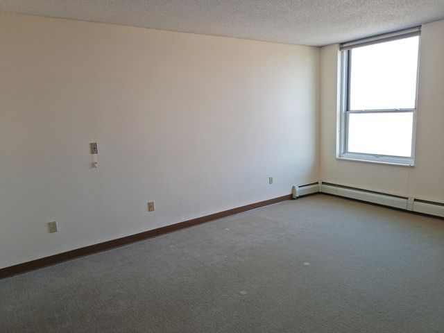 1425 W 28th Street 618, Minneapolis, MN 55408