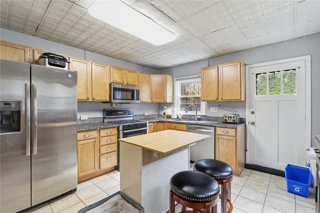 633 Gettysburg St, Point Breeze, PA 15206