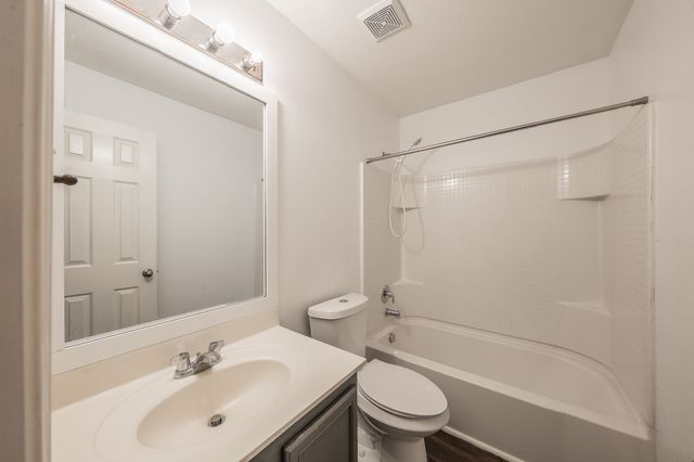 10541 Rising Knoll Lane, Fort Worth, TX 76131