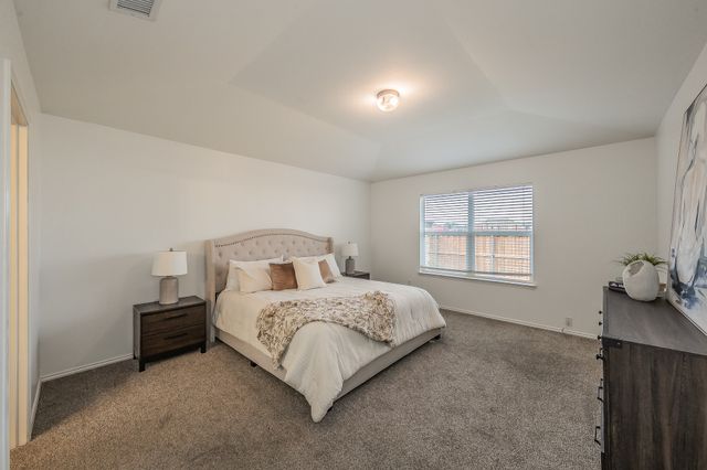10541 Rising Knoll Lane, Fort Worth, TX 76131
