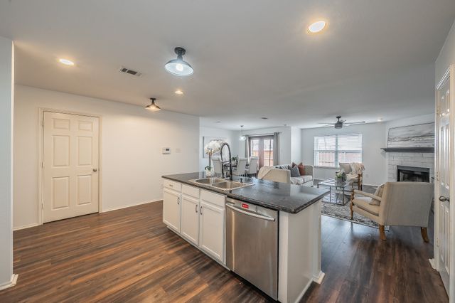10541 Rising Knoll Lane, Fort Worth, TX 76131