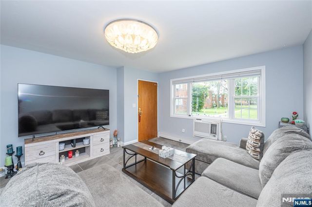 1247 Valley, Wayne, NJ 07470