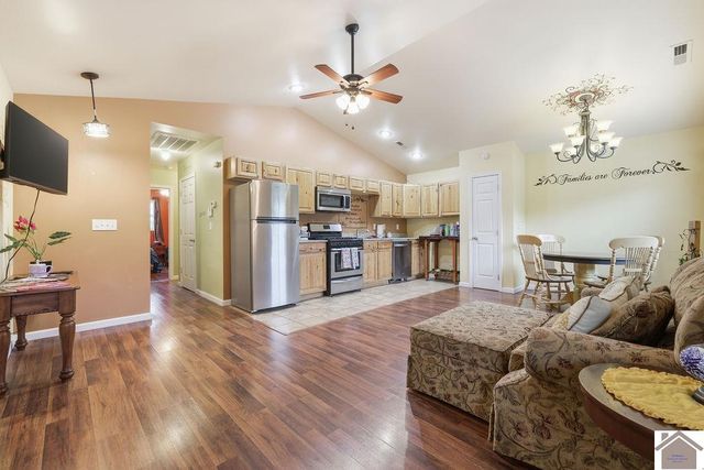2331 Benton Briensburg Rd, Benton, KY 42025